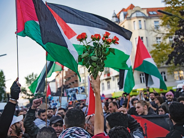 Arabisch-islamische Straßenfeiern und Unruhen in Deutschland: Freude über Juden-Morde