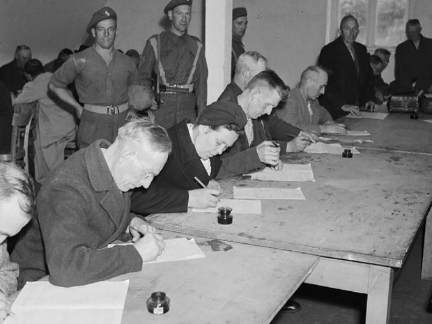 Entnazifizierungsgeschichten: Ein grandioses Scheitern?