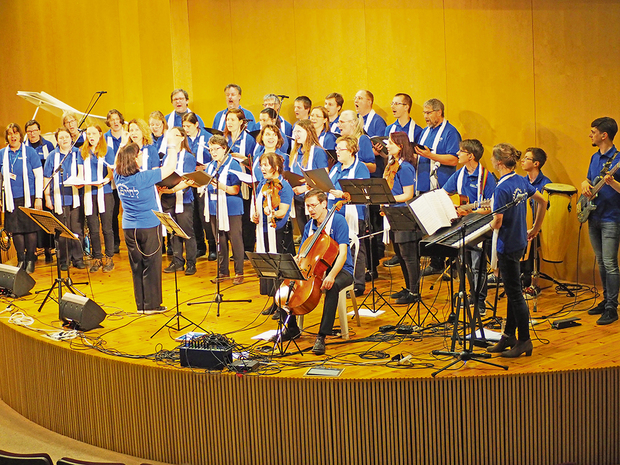 Der christliche LeChajim-Chor der Sächsischen Israelfreunde singt in Israel für Holocaust-Überlebende