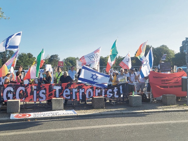 Positive islamische Reaktionen auf den israelischen Angriff gegen das Mullah-Regime