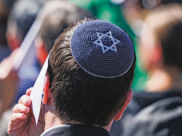 Juden-Hass in Frankreich: Siebzigjähriger Jude wegen Kippa zusammengeschlagen