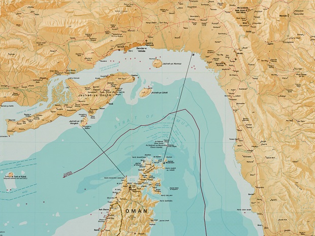 Von Suez bis Hormus: Die Rückkehr geopolitischer Erpressung 