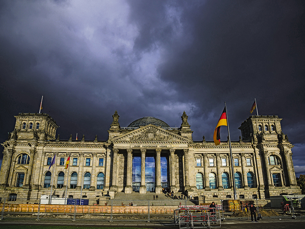 Die deutsche Gesinnungsoligarchie: Gleichschaltung der Parteien, Medien und Meinungen