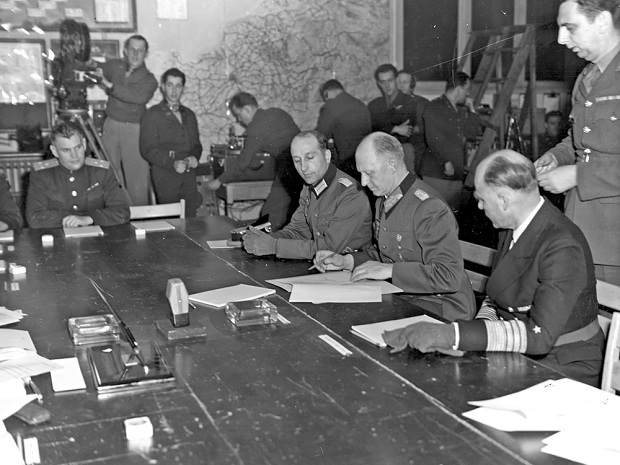 8. Mai 1945: Das Dritte Reich kapituliert