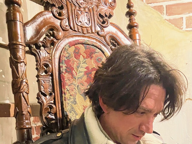 Curtis Yarvin über Macht, Liberalismus und das Ende westlicher Selbsttäuschung