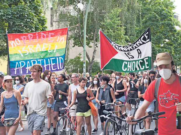 Queer und antisemitisch: Hass-Demo gegen Israel während des Christopher Street Days