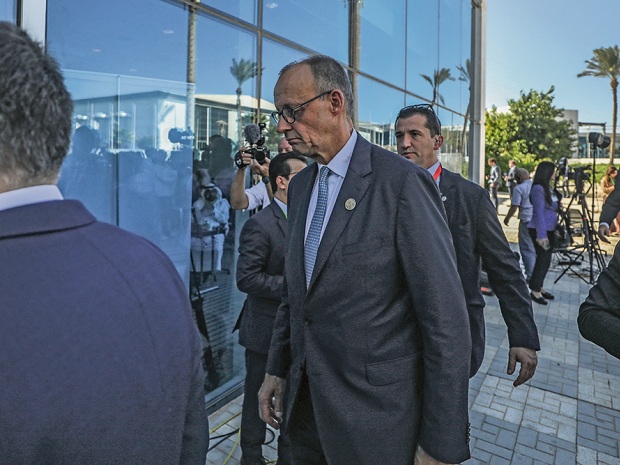 Merz in Scharm-el-Scheich: Millionen für Gaza