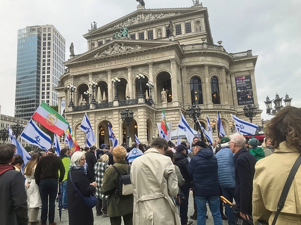 Aufstand der Anständigen: Pro-Israel-Kundgebung in Frankfurt